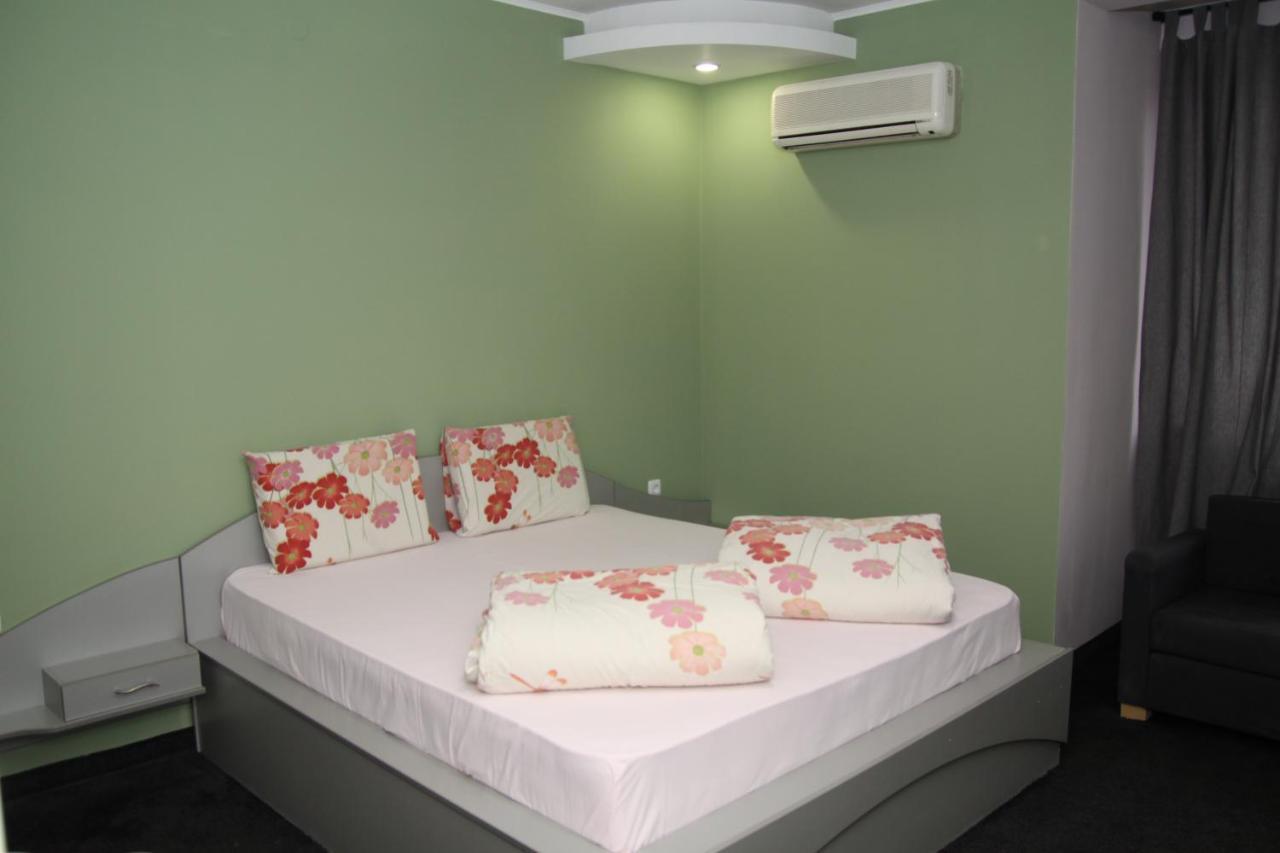 Hotel Color Ασένοβγκραντ Εξωτερικό φωτογραφία