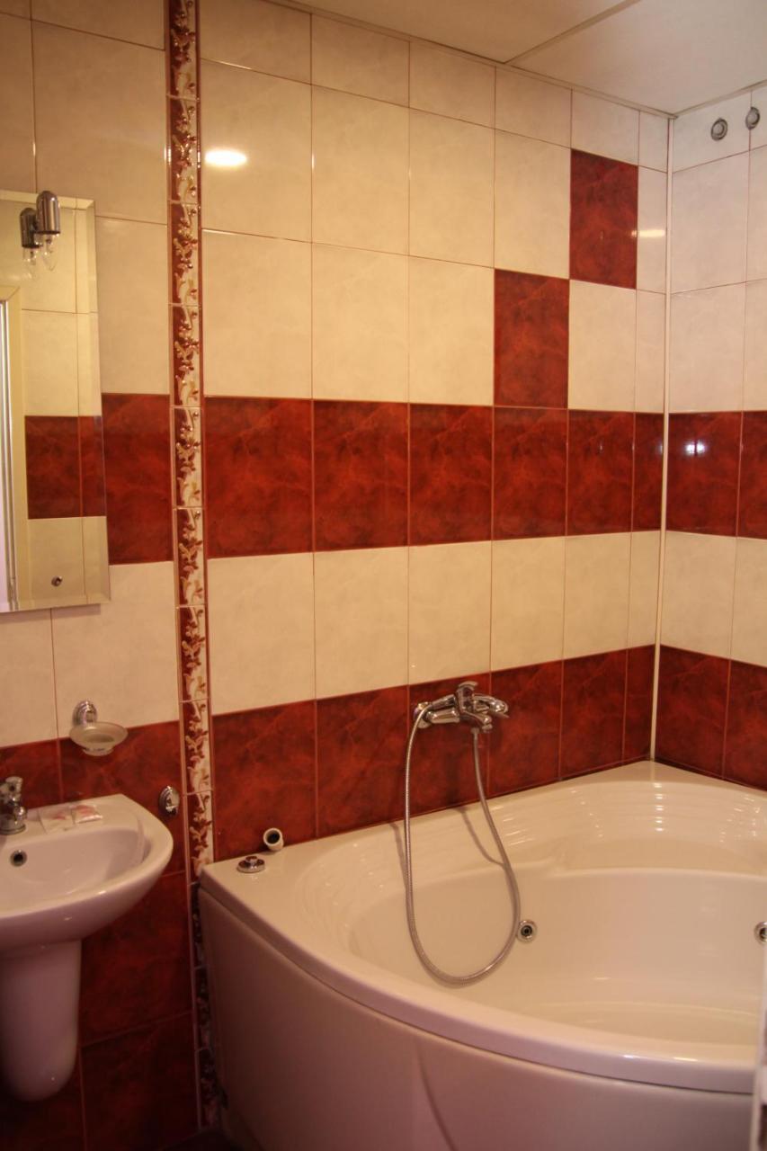 Hotel Color Ασένοβγκραντ Εξωτερικό φωτογραφία